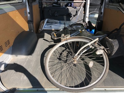 牛久市田宮町で自転車、カラーボックス、物干しざおの回収　施工事例紹介